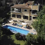 Villa Oronella